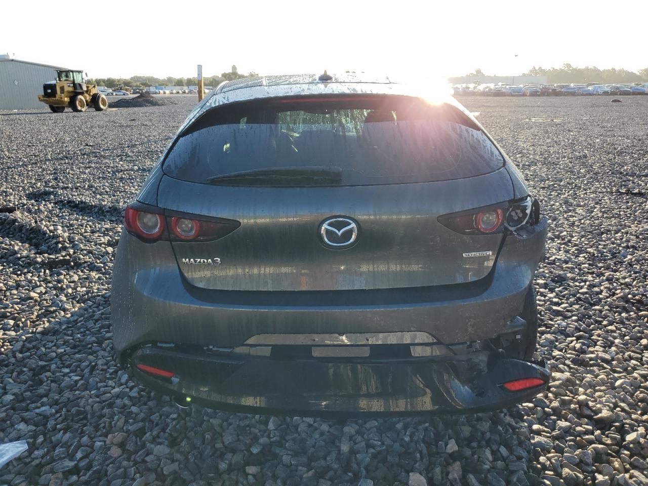 MAZDA 3 PREFERRED