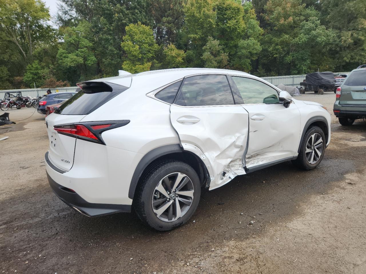 LEXUS NX 300 BASE