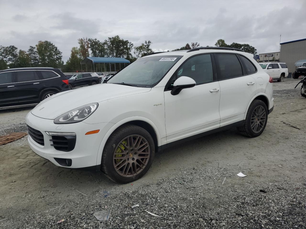 PORSCHE CAYENNE SE HYBRID PLATINUM