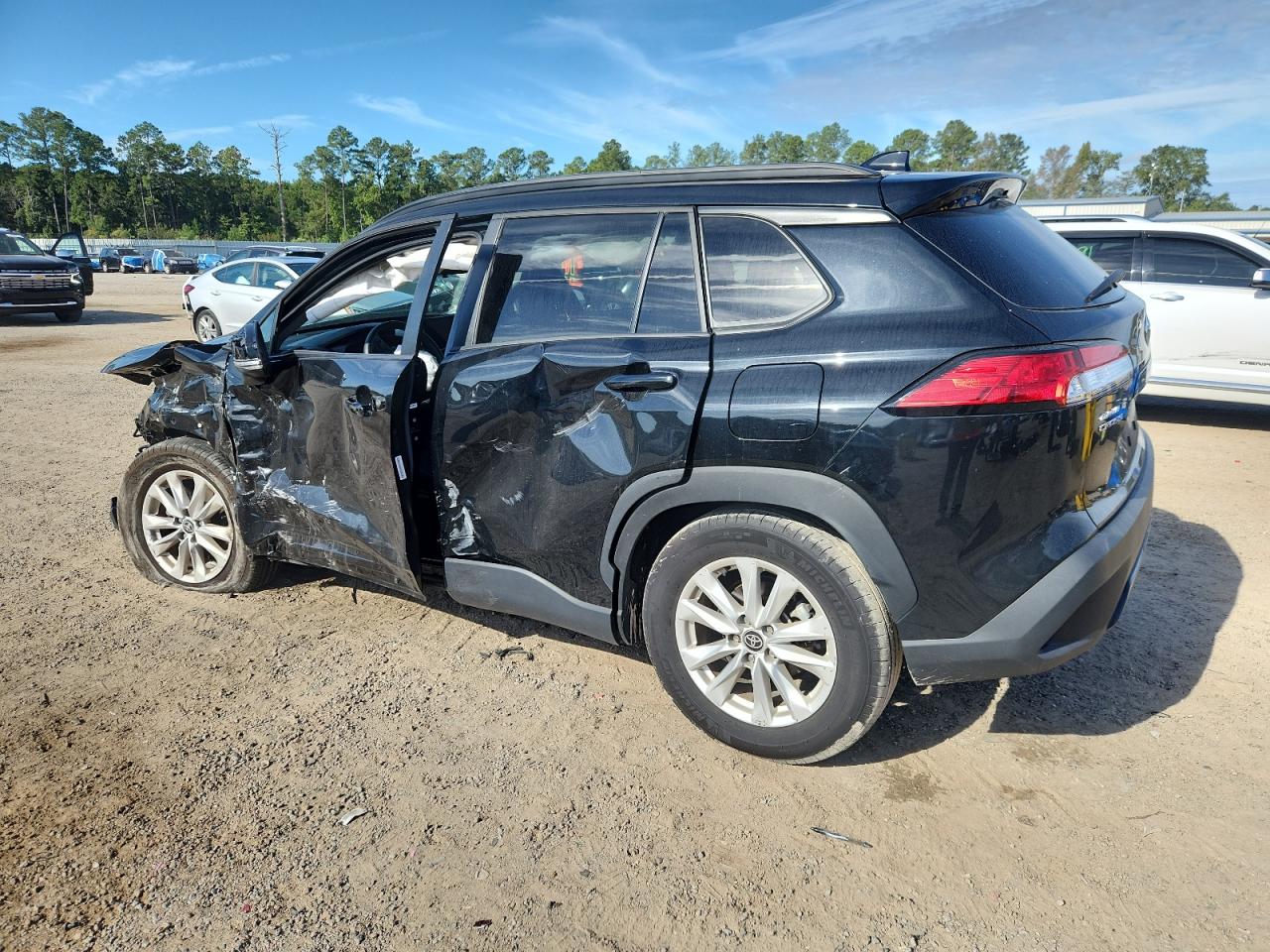 TOYOTA COROLLA CROSS LE