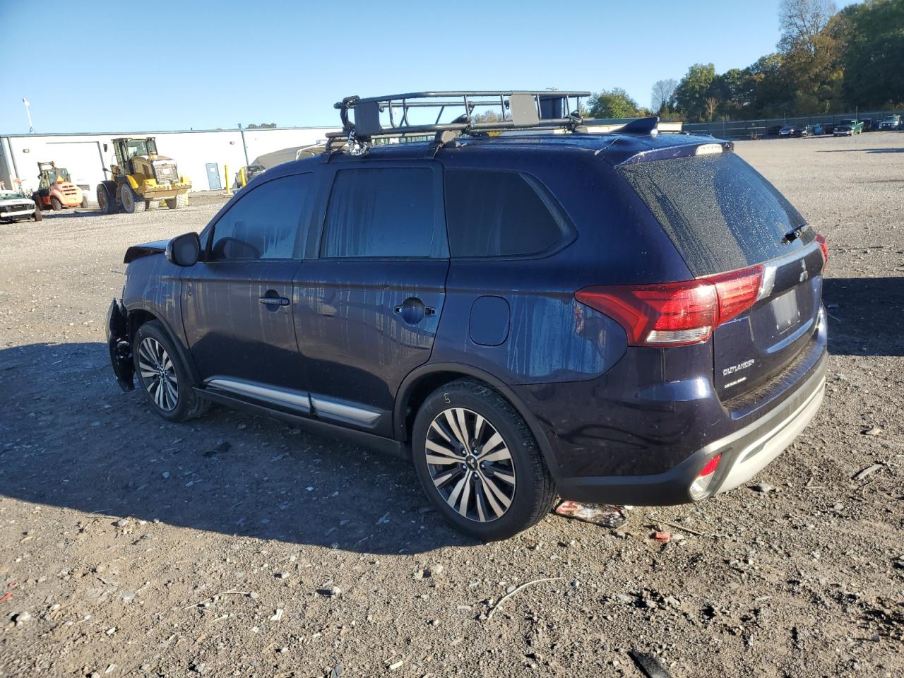 MITSUBISHI OUTLANDER SE
