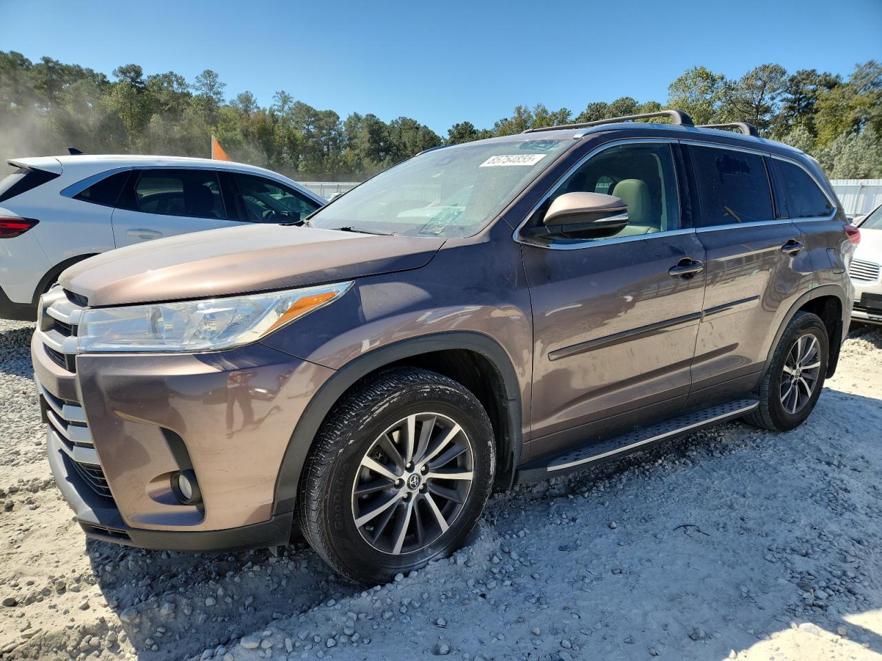 TOYOTA HIGHLANDER SE