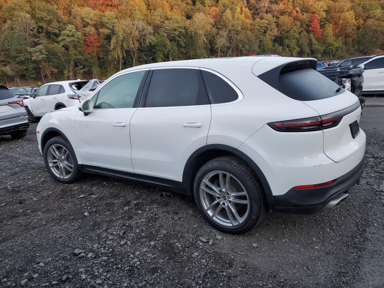 PORSCHE CAYENNE BASE