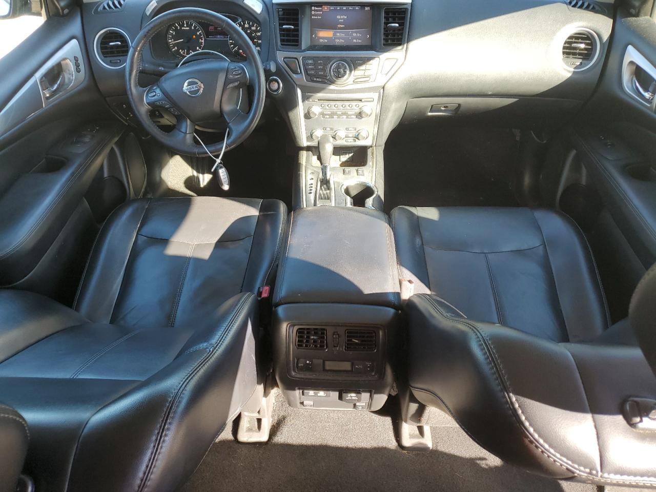 NISSAN PATHFINDER SL