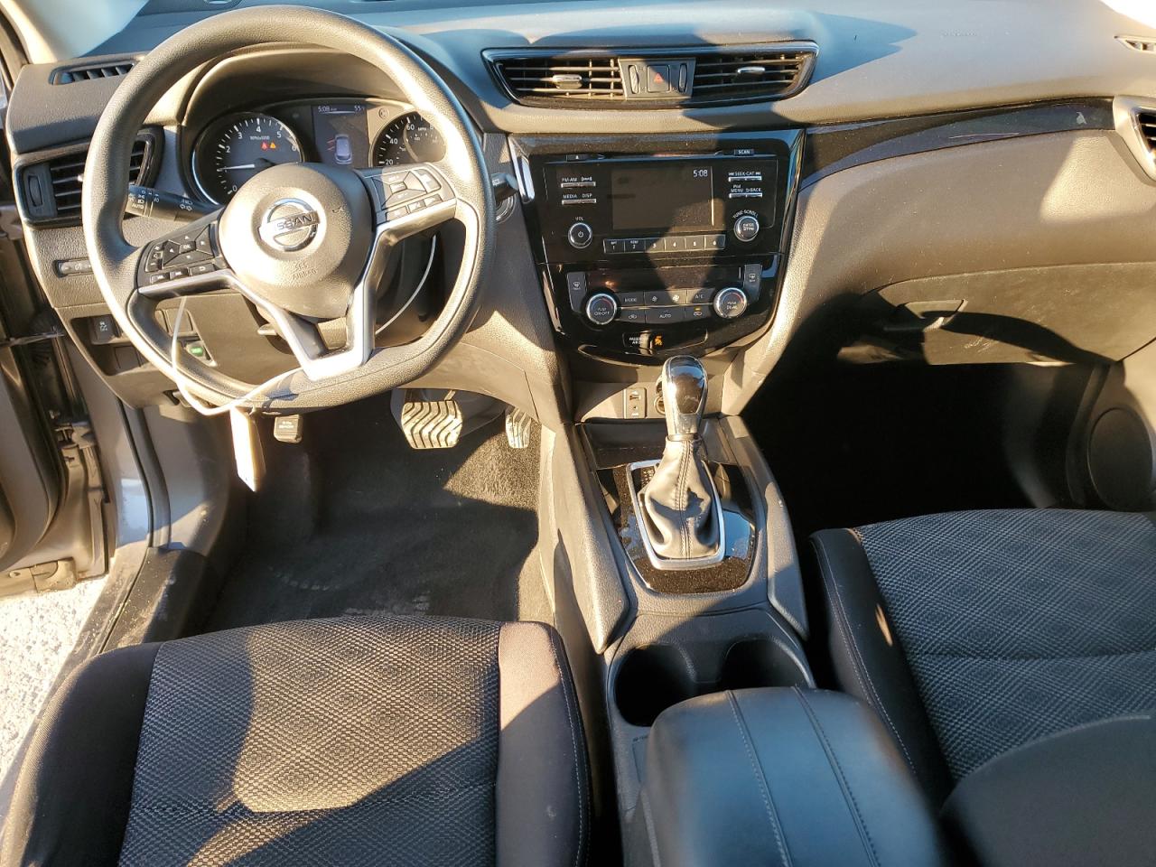 NISSAN ROGUE SPORT S