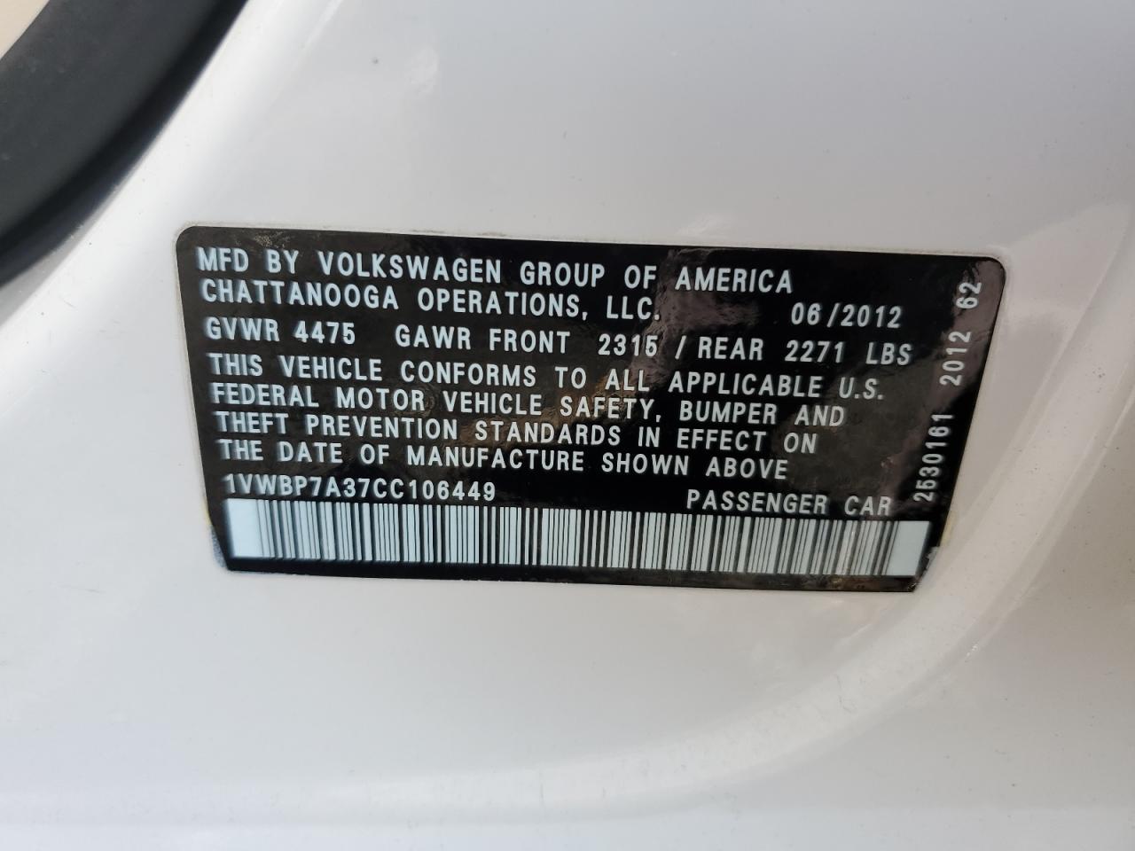 VOLKSWAGEN PASSAT SE