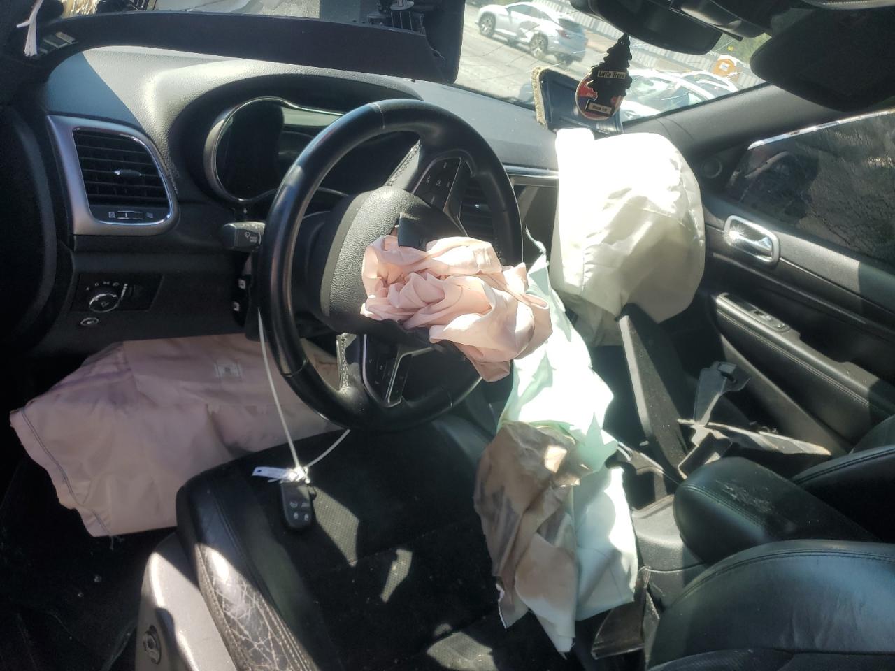 JEEP GRAND CHEROKEE LAREDO