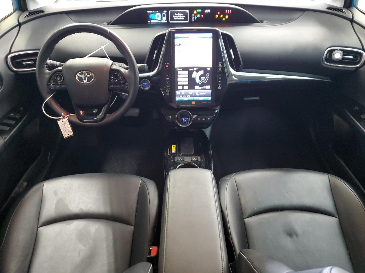 TOYOTA PRIUS PRIME LE