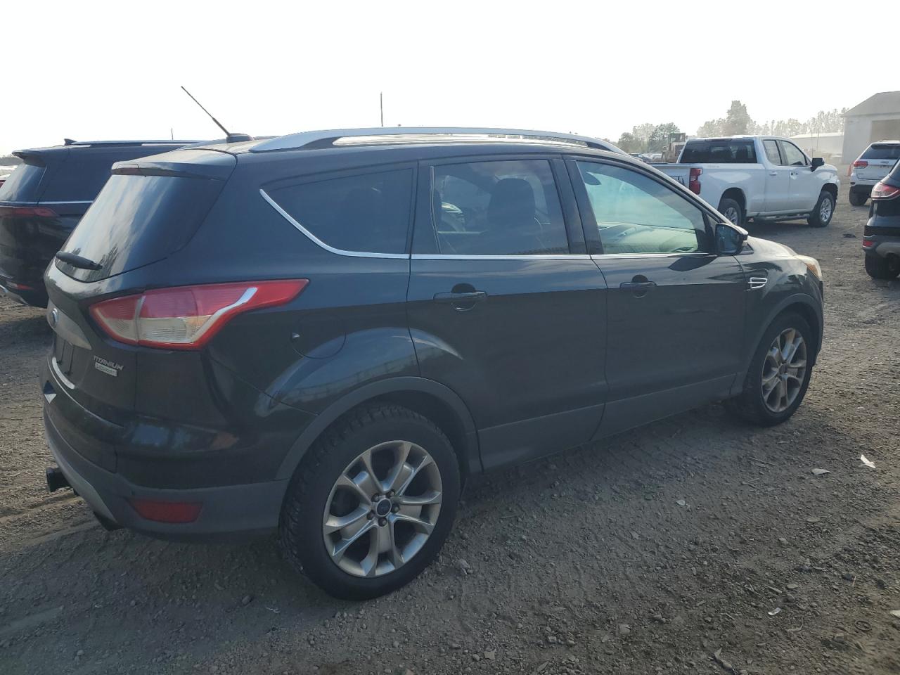 FORD ESCAPE TITANIUM