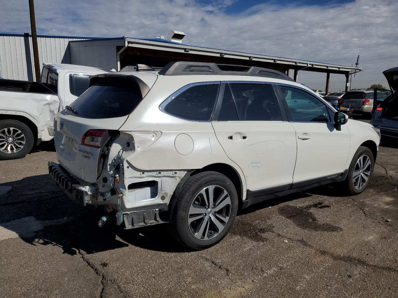 SUBARU OUTBACK 3.6R LIMITED