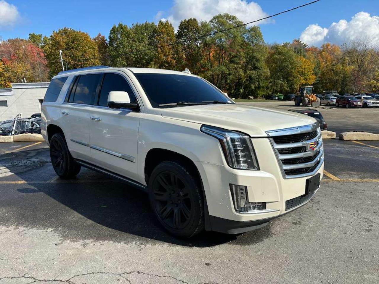 CADILLAC ESCALADE PREMIUM