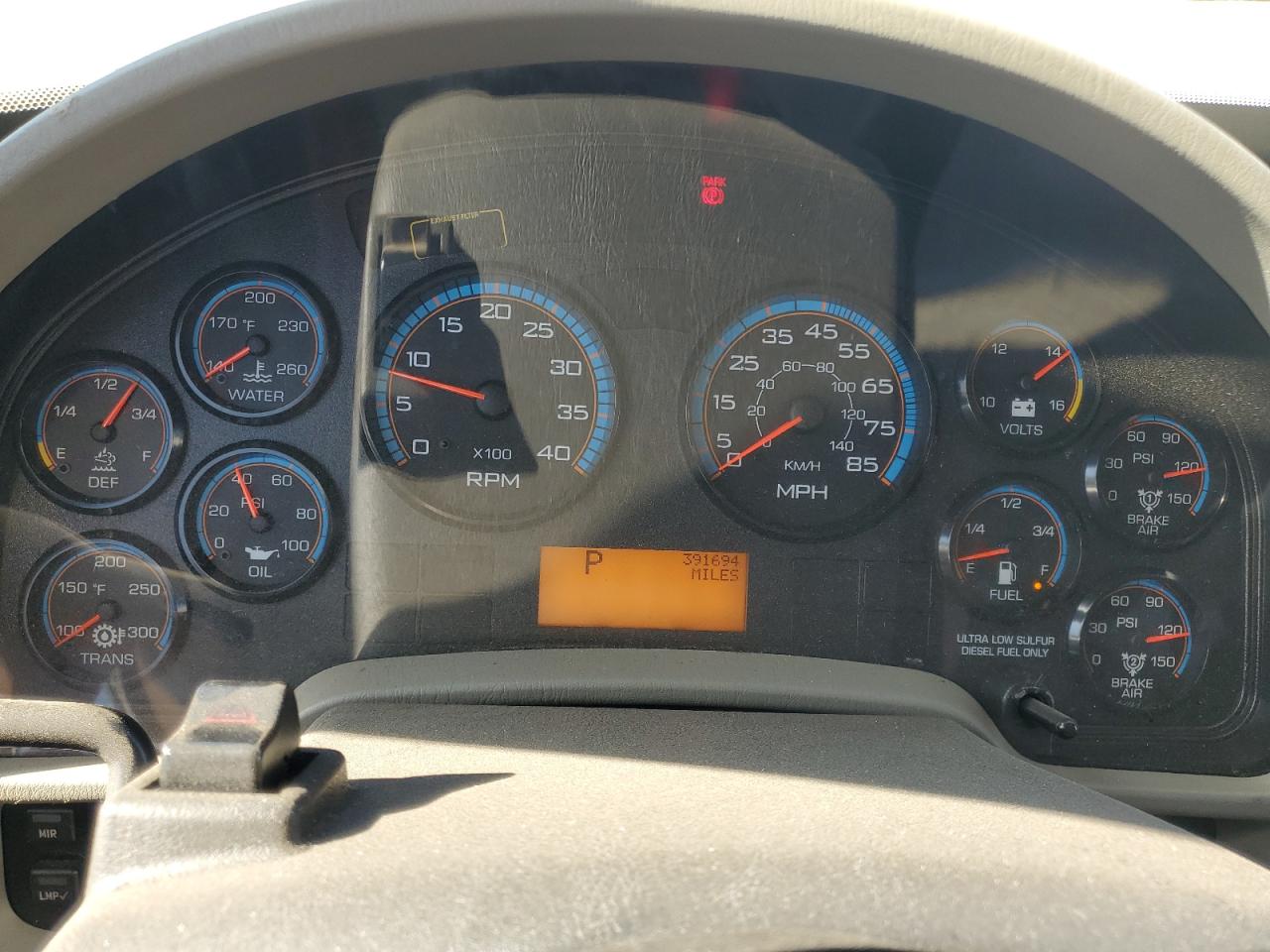 Lot #3279482298 2019 INTERNATIONAL 4300