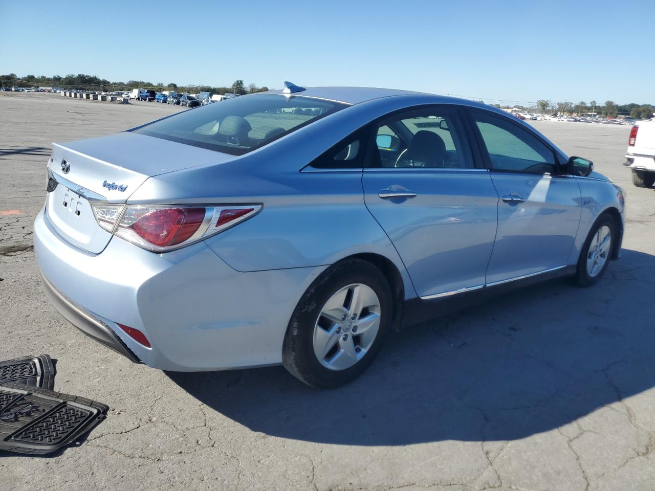 HYUNDAI SONATA HYBRID