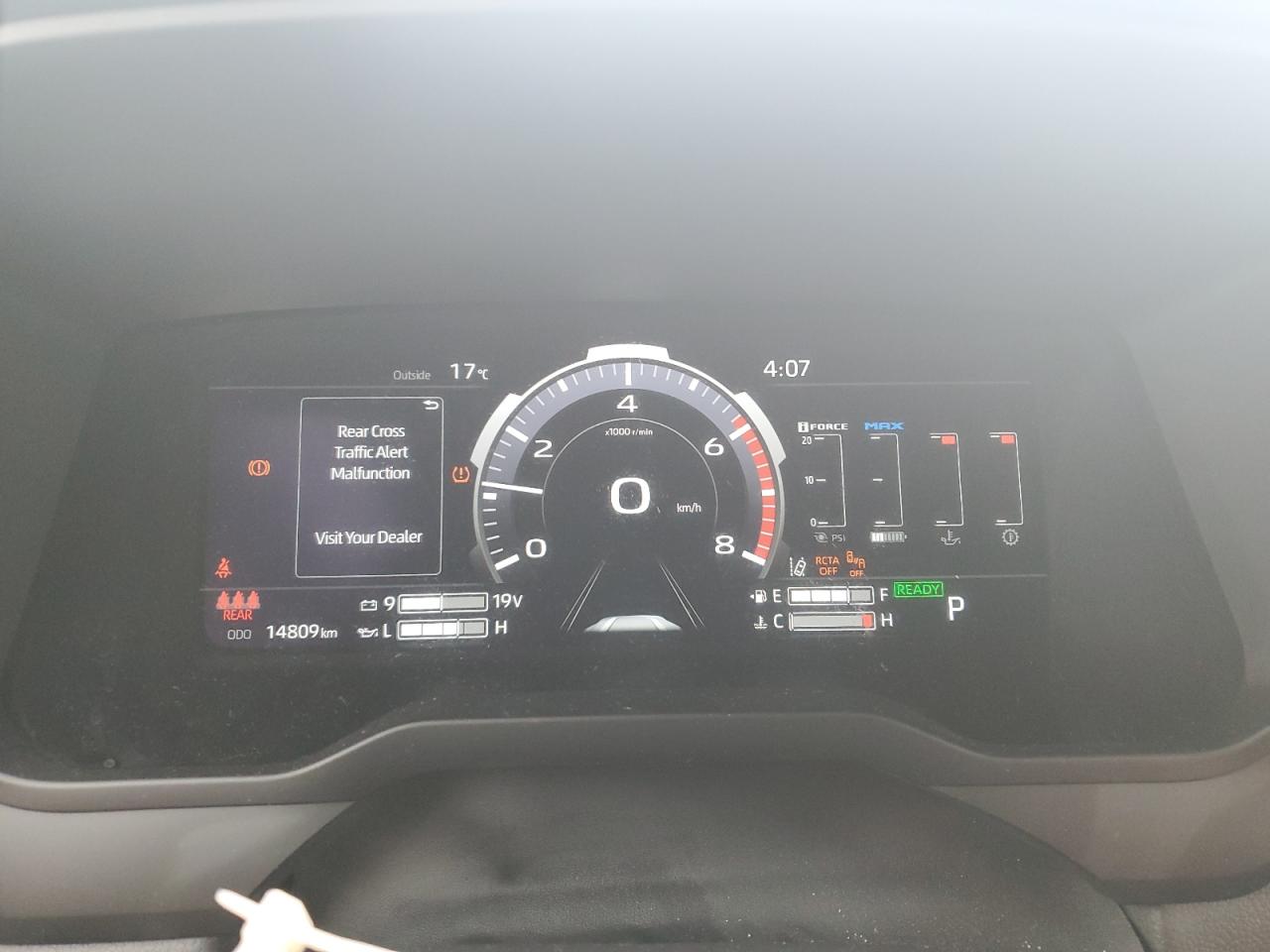 TOYOTA TUNDRA CREWMAX PLATINUM