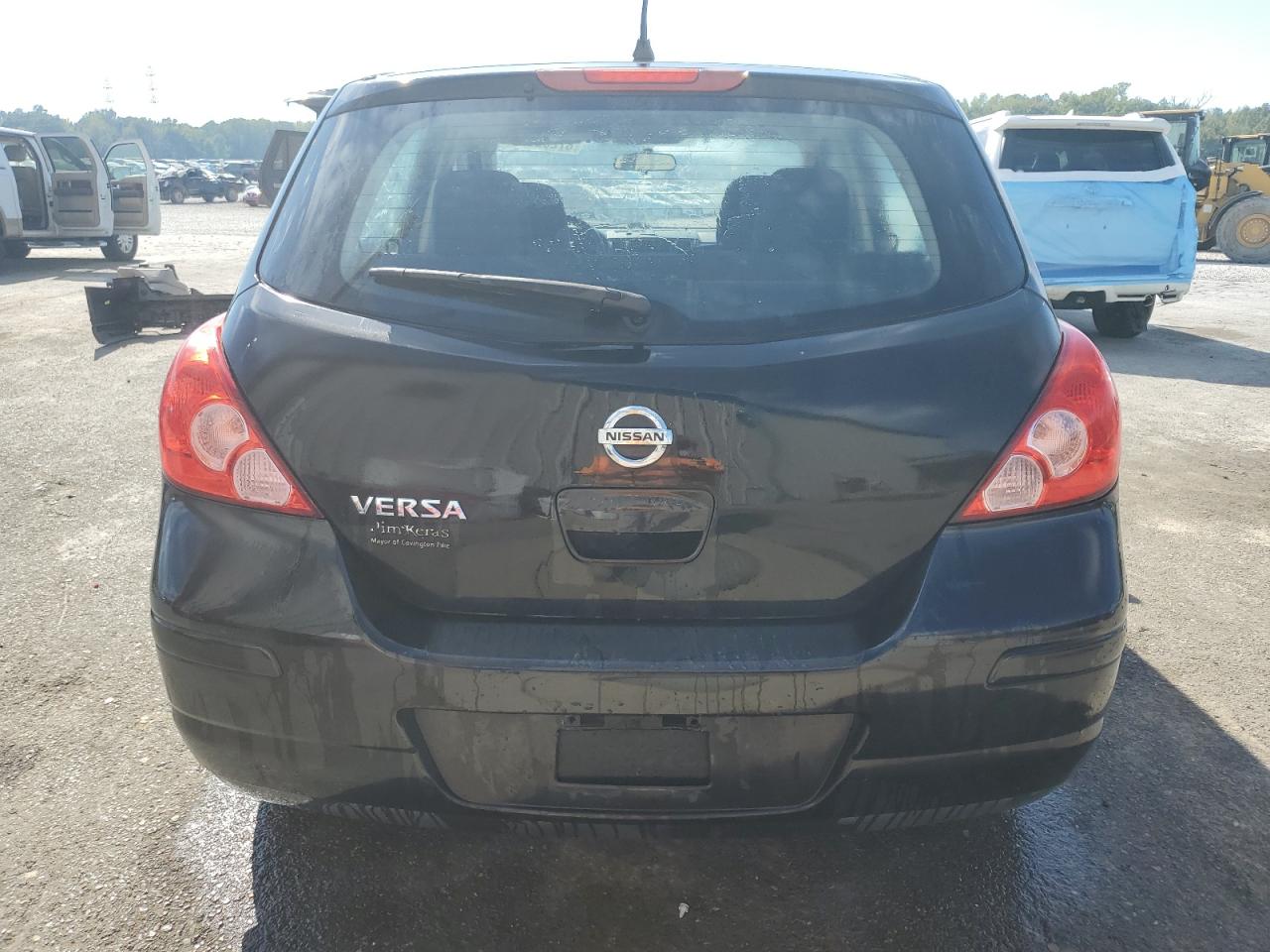 NISSAN VERSA S