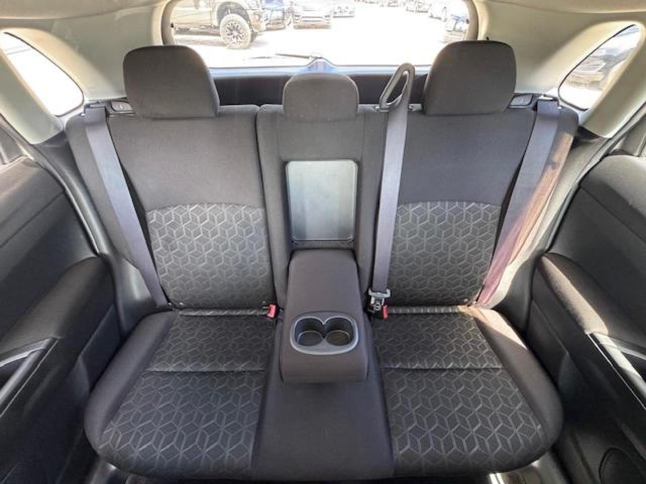 MITSUBISHI OUTLANDER ES