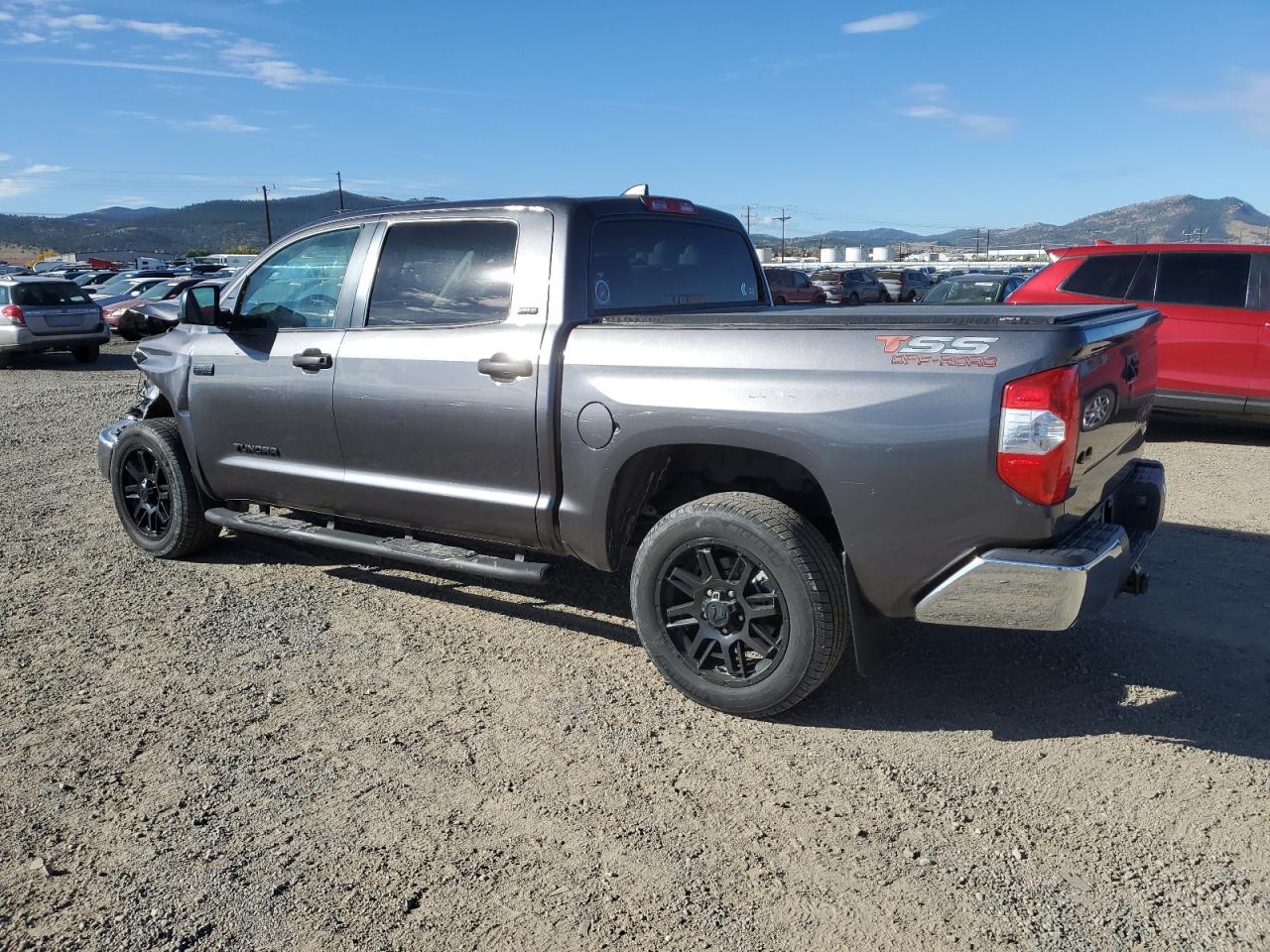 TOYOTA TUNDRA CREWMAX SR5