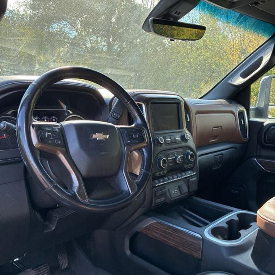 CHEVROLET SILVERADO K3500 HIGH COUNTRY