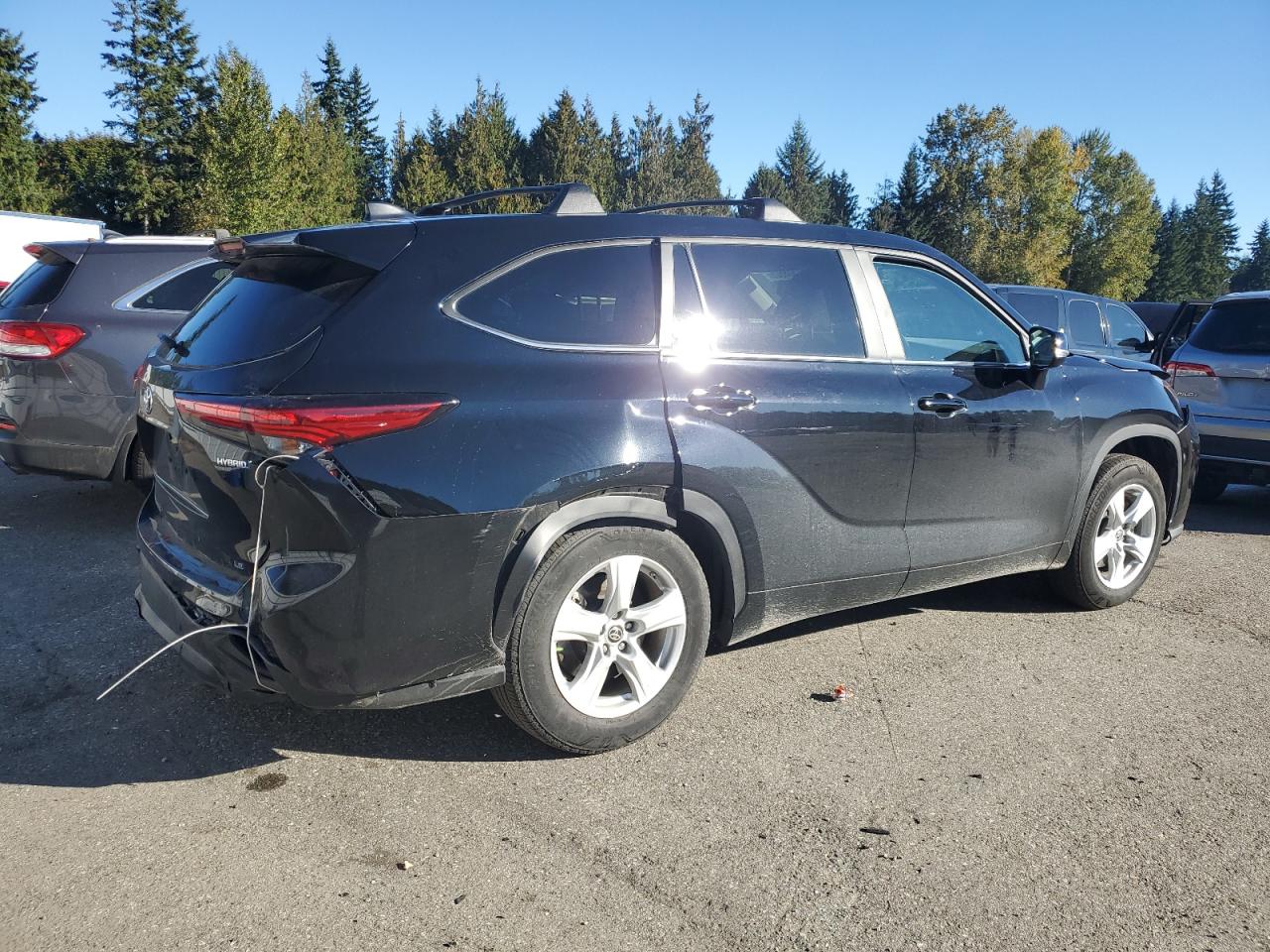 TOYOTA HIGHLANDER HYBRID LE