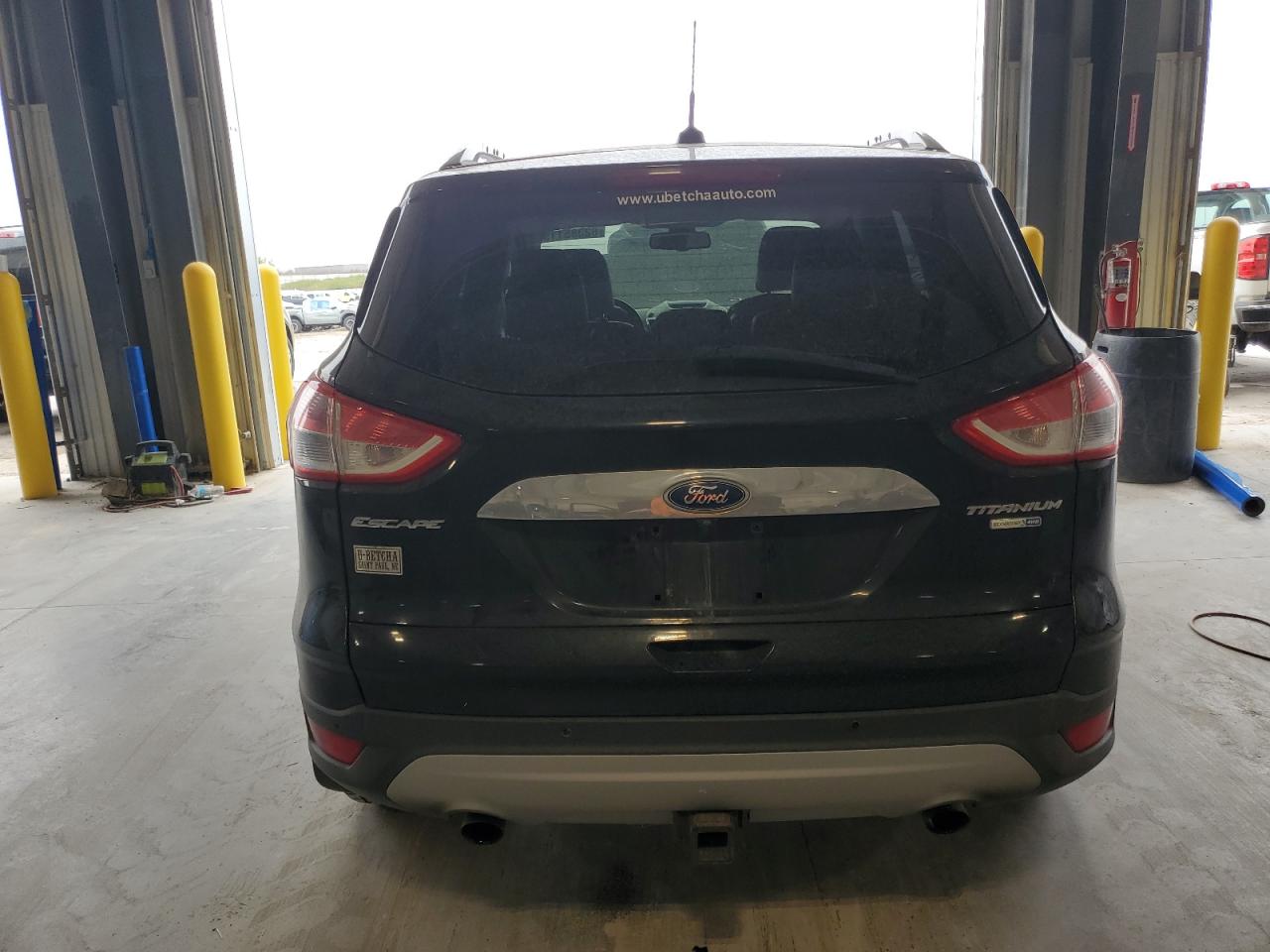 FORD ESCAPE TITANIUM