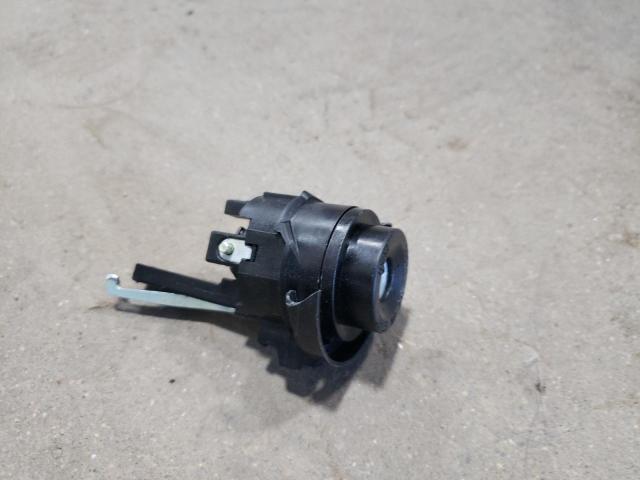 2015 HYUNDAI ELANTRA SE 5NPDH4AE7FH590155