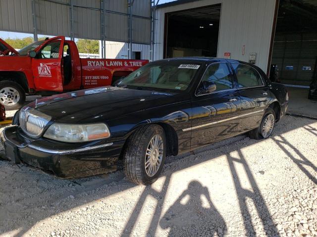 LINCOLN TOWN CAR SIGNATURE LIMITED