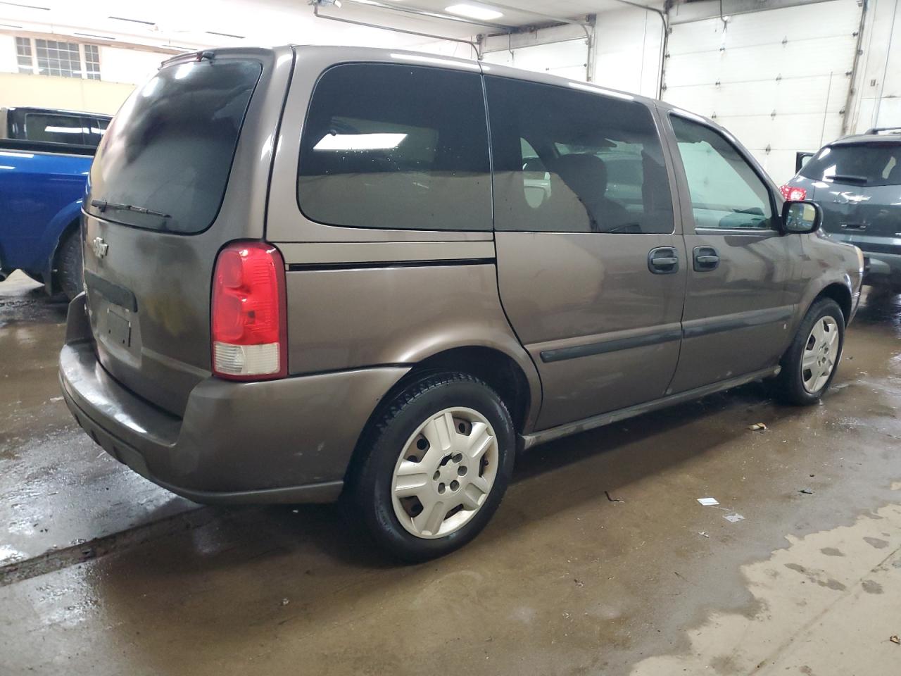 Lot #3278645931 2008 CHEVROLET UPLANDER L