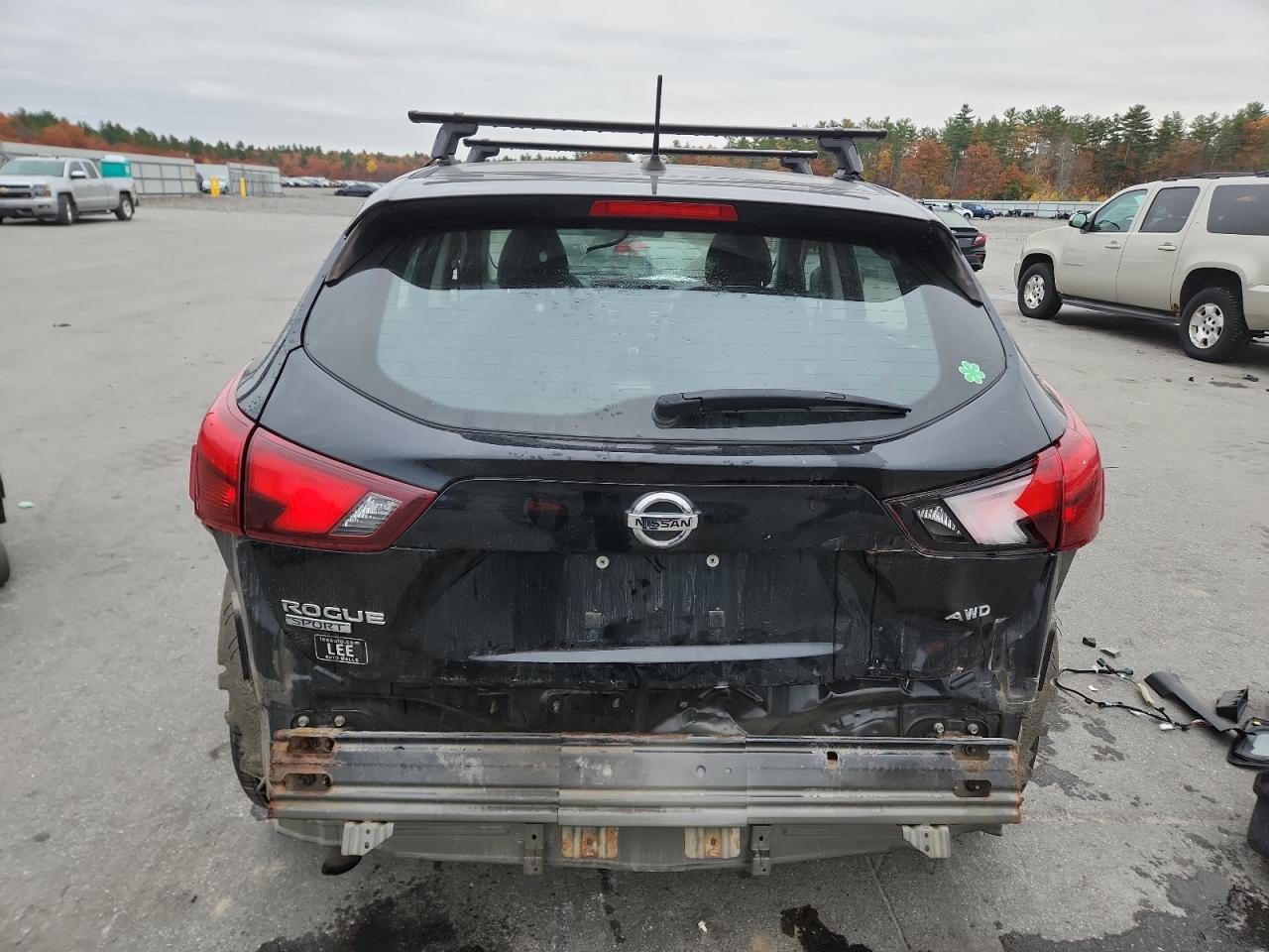 NISSAN ROGUE SPORT S