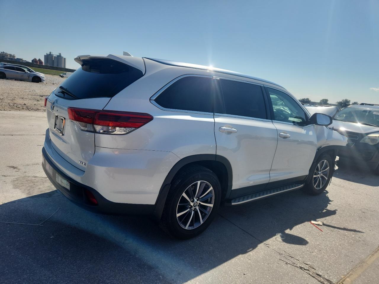 TOYOTA HIGHLANDER SE