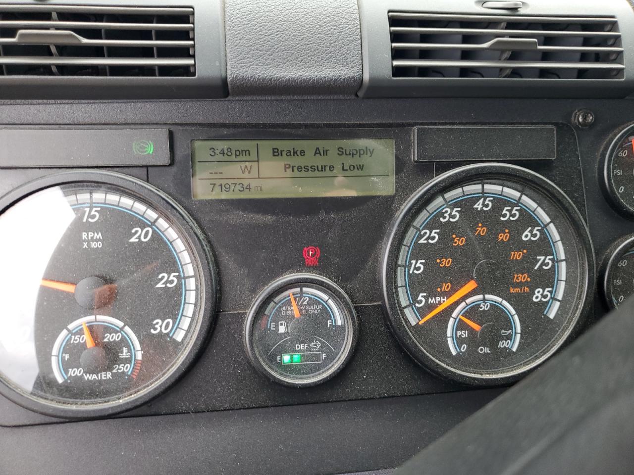 Lot #3259470114 2018 FREIGHTLINER CASCADIA 1