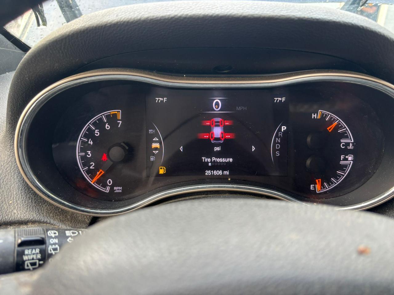 JEEP GRAND CHEROKEE LAREDO