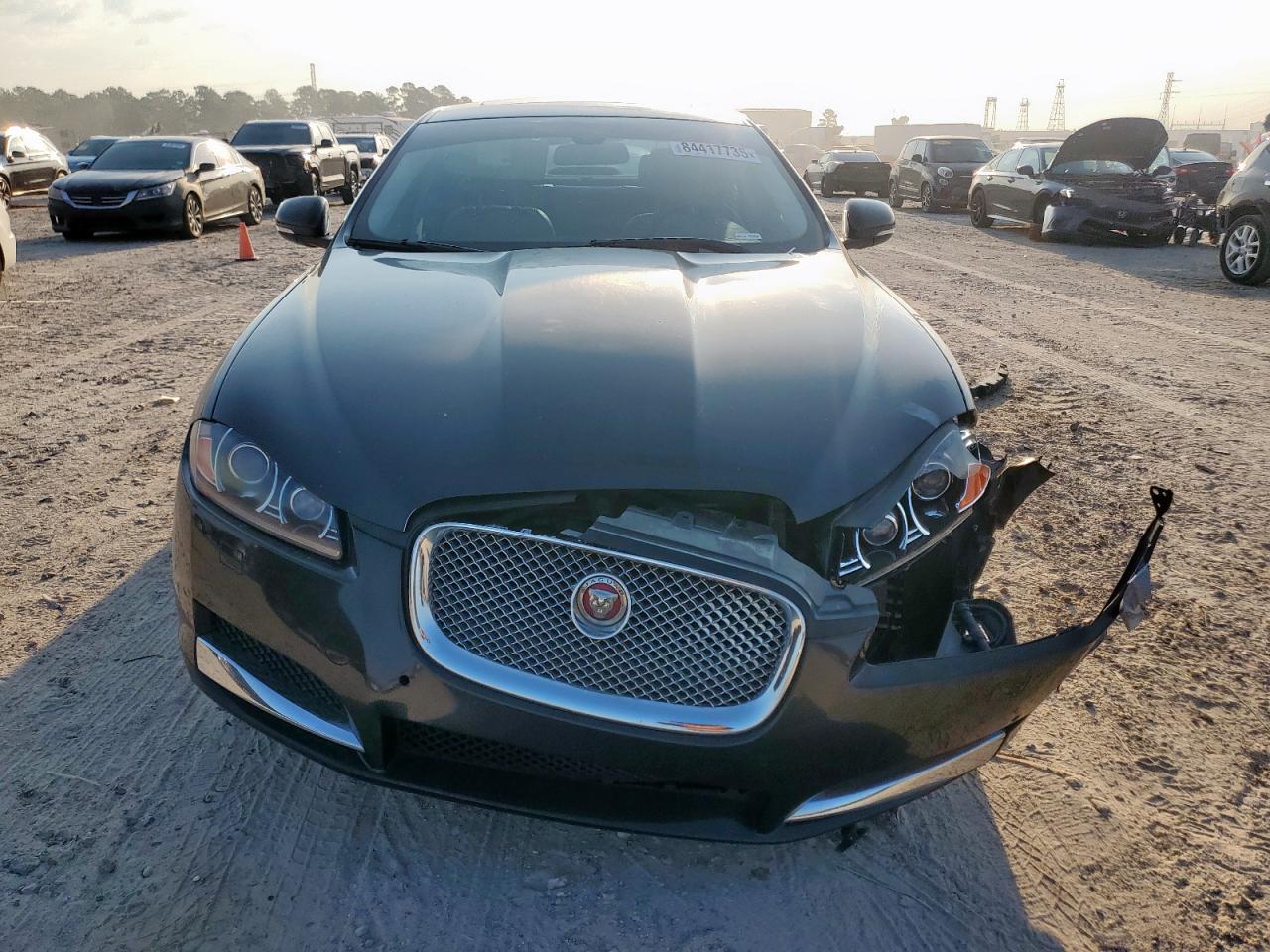 JAGUAR XF 2.0T PREMIUM