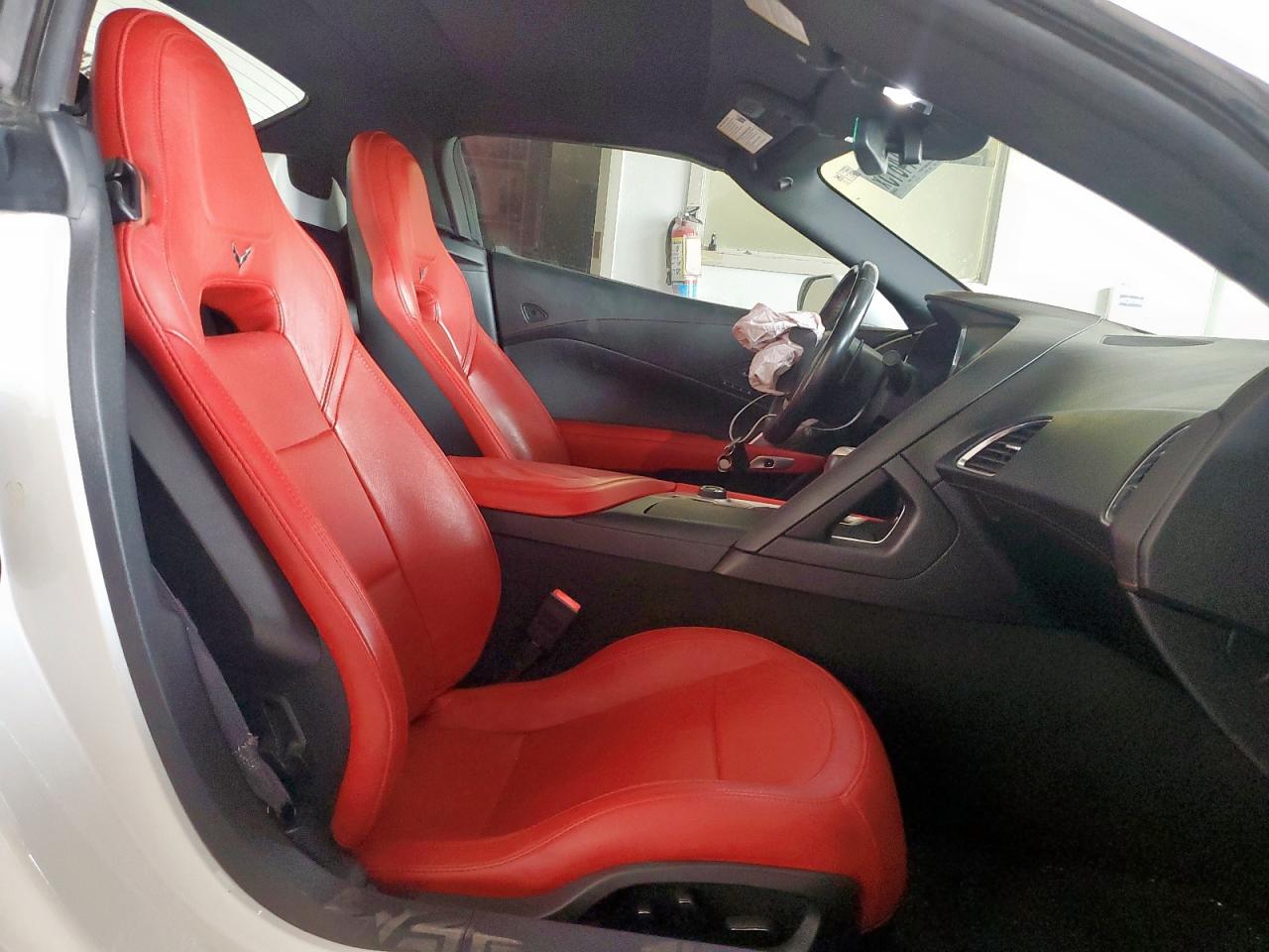 CHEVROLET CORVETTE STINGRAY 2LT