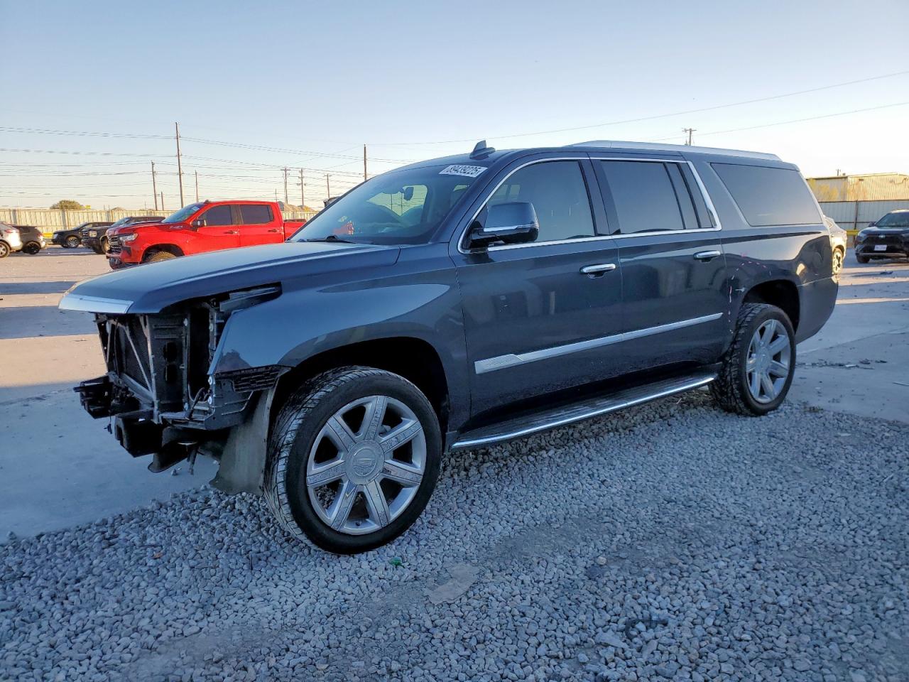 CADILLAC ESCALADE ESV LUXURY