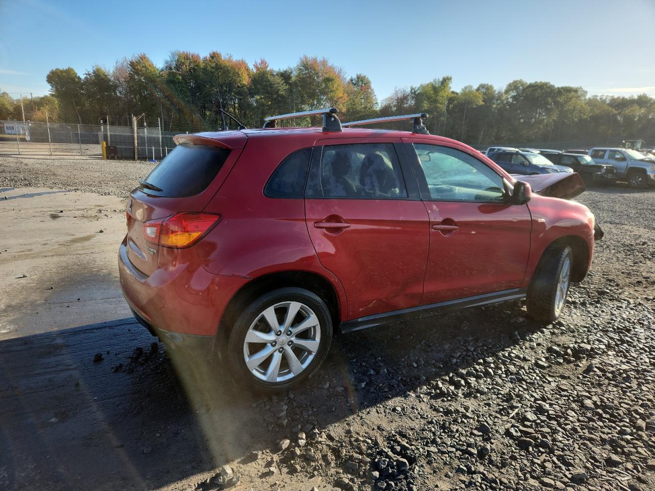 MITSUBISHI OUTLANDER ES