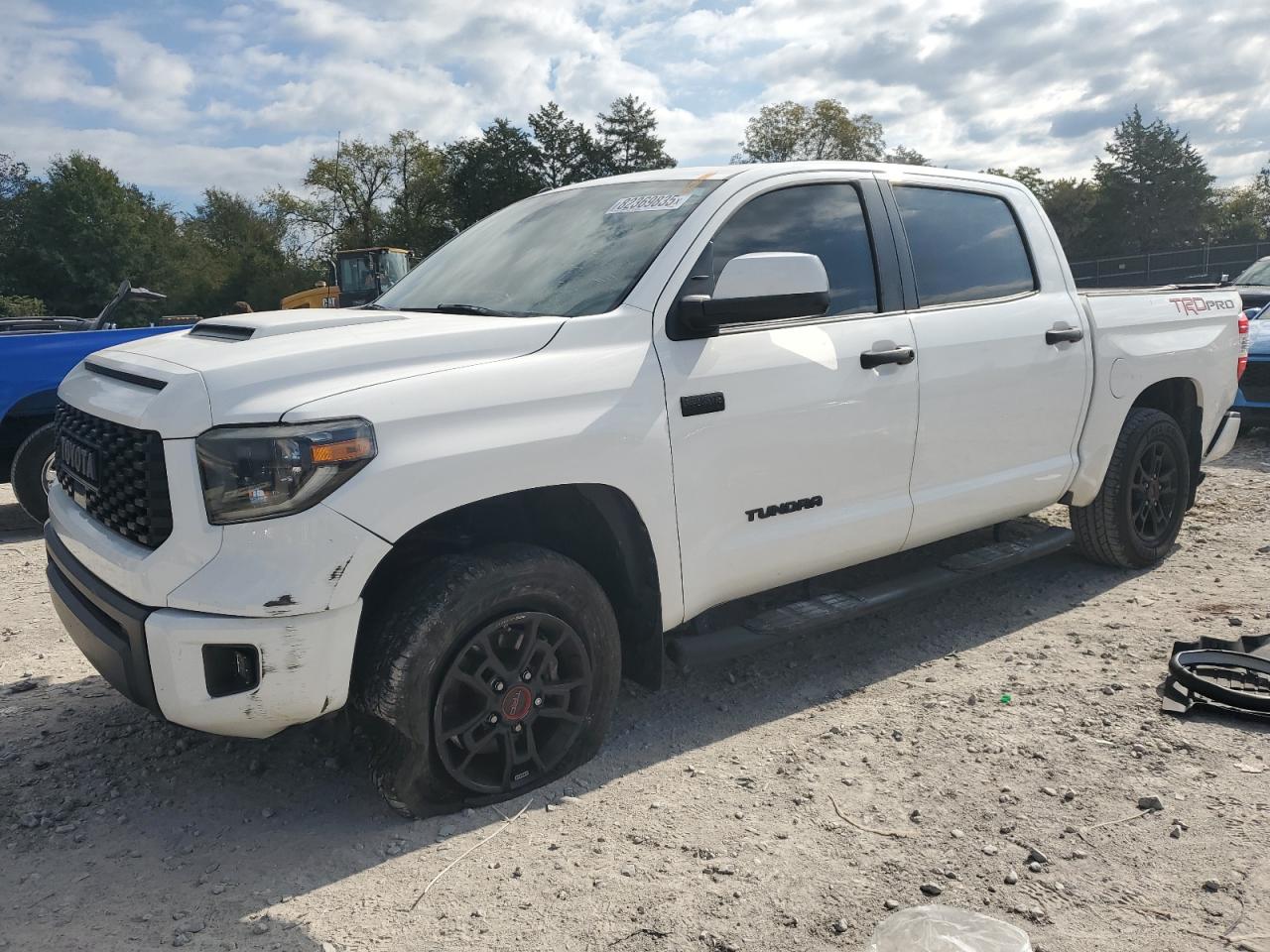 TOYOTA TUNDRA CREWMAX SR5