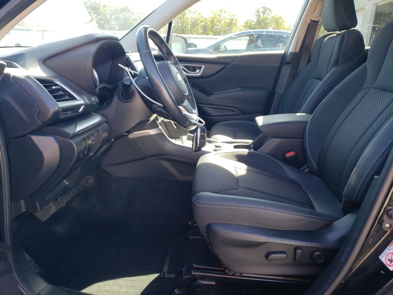 SUBARU FORESTER PREMIUM