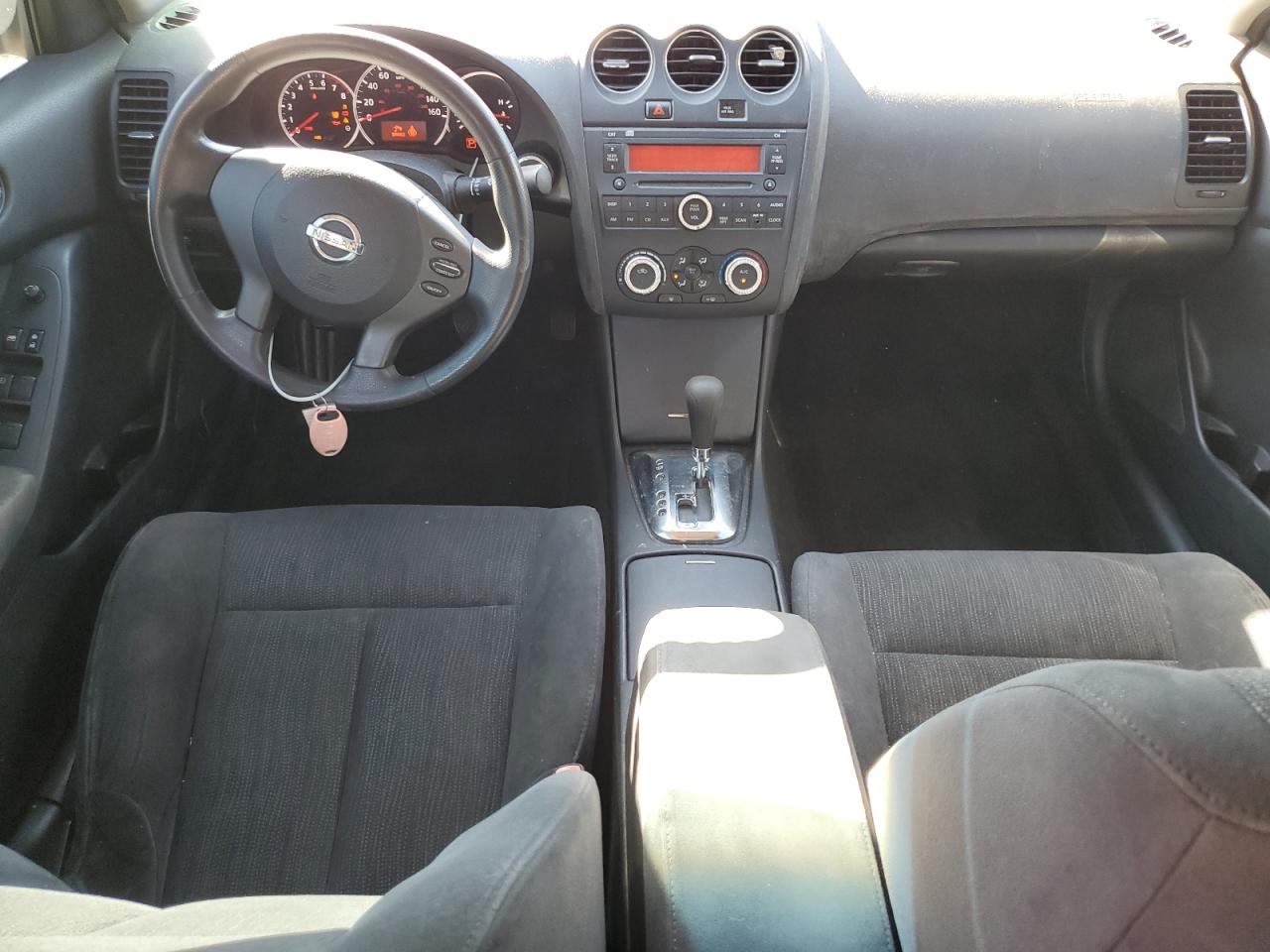 NISSAN ALTIMA BASE