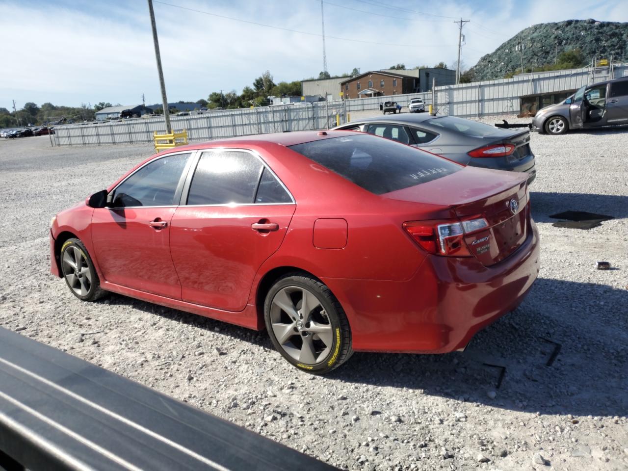 TOYOTA CAMRY SE