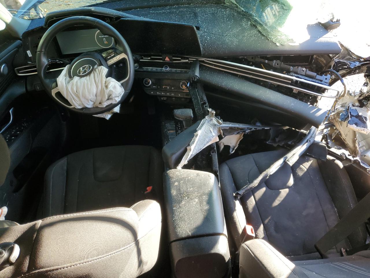 Lot #3309313996 2023 HYUNDAI ELANTRA SE