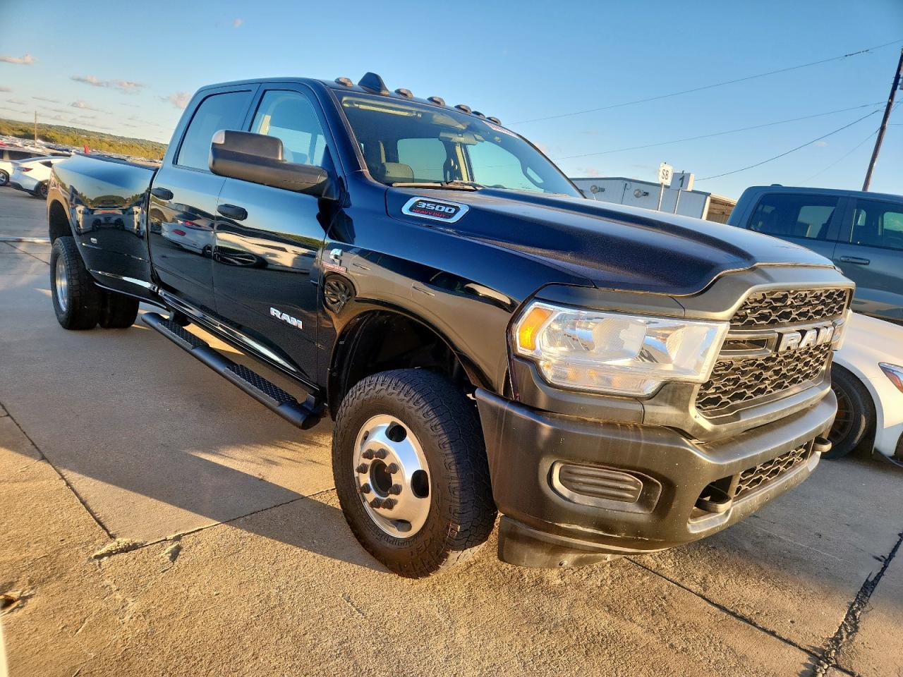 RAM 3500 TRADESMAN