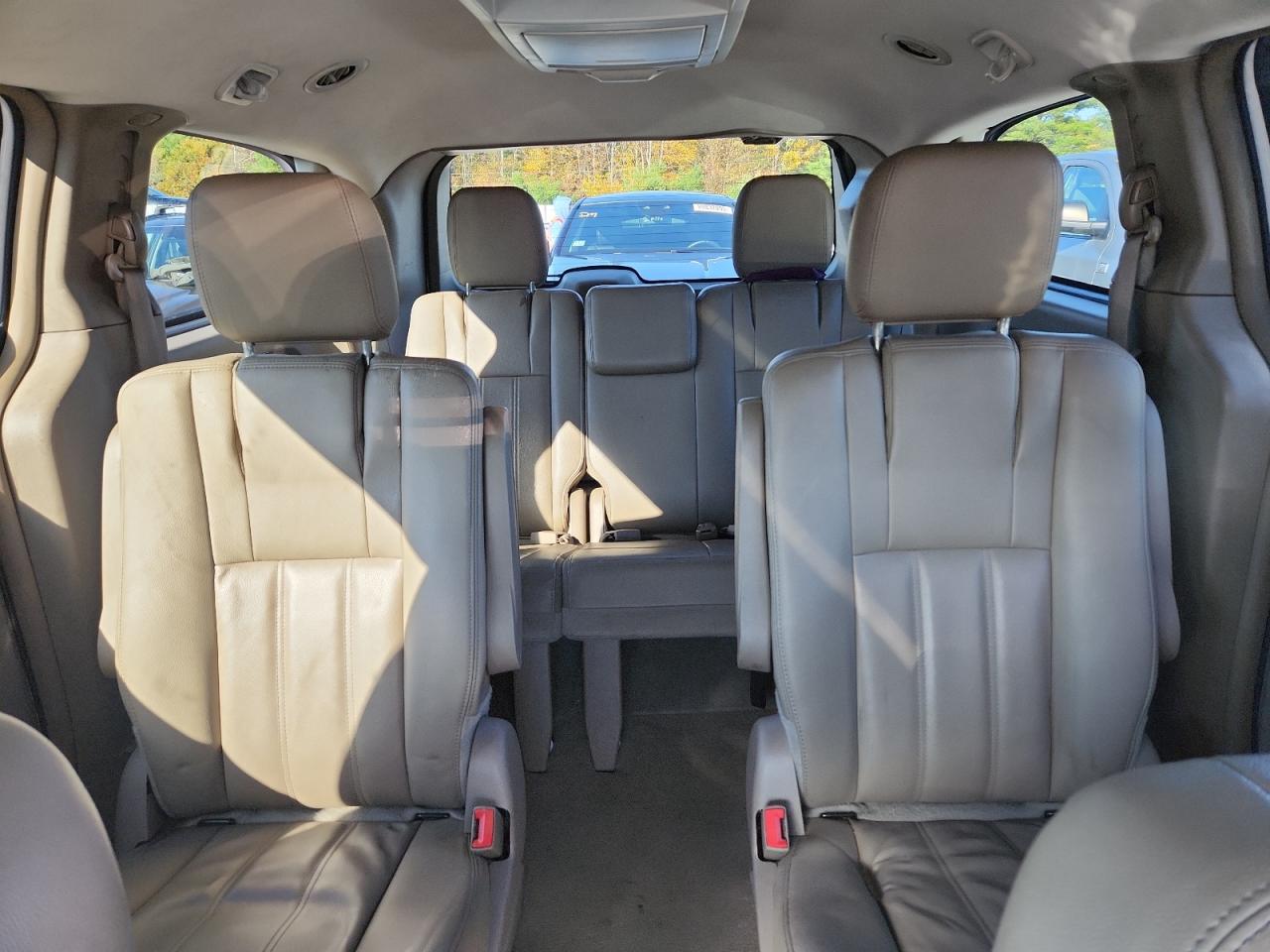 CHRYSLER TOWN & COUNTRY TOURING