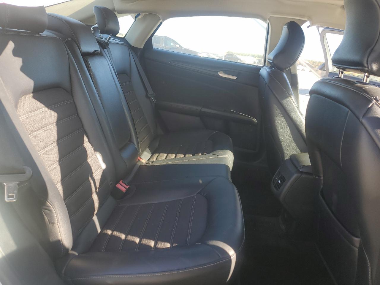 FORD FUSION SE HYBRID