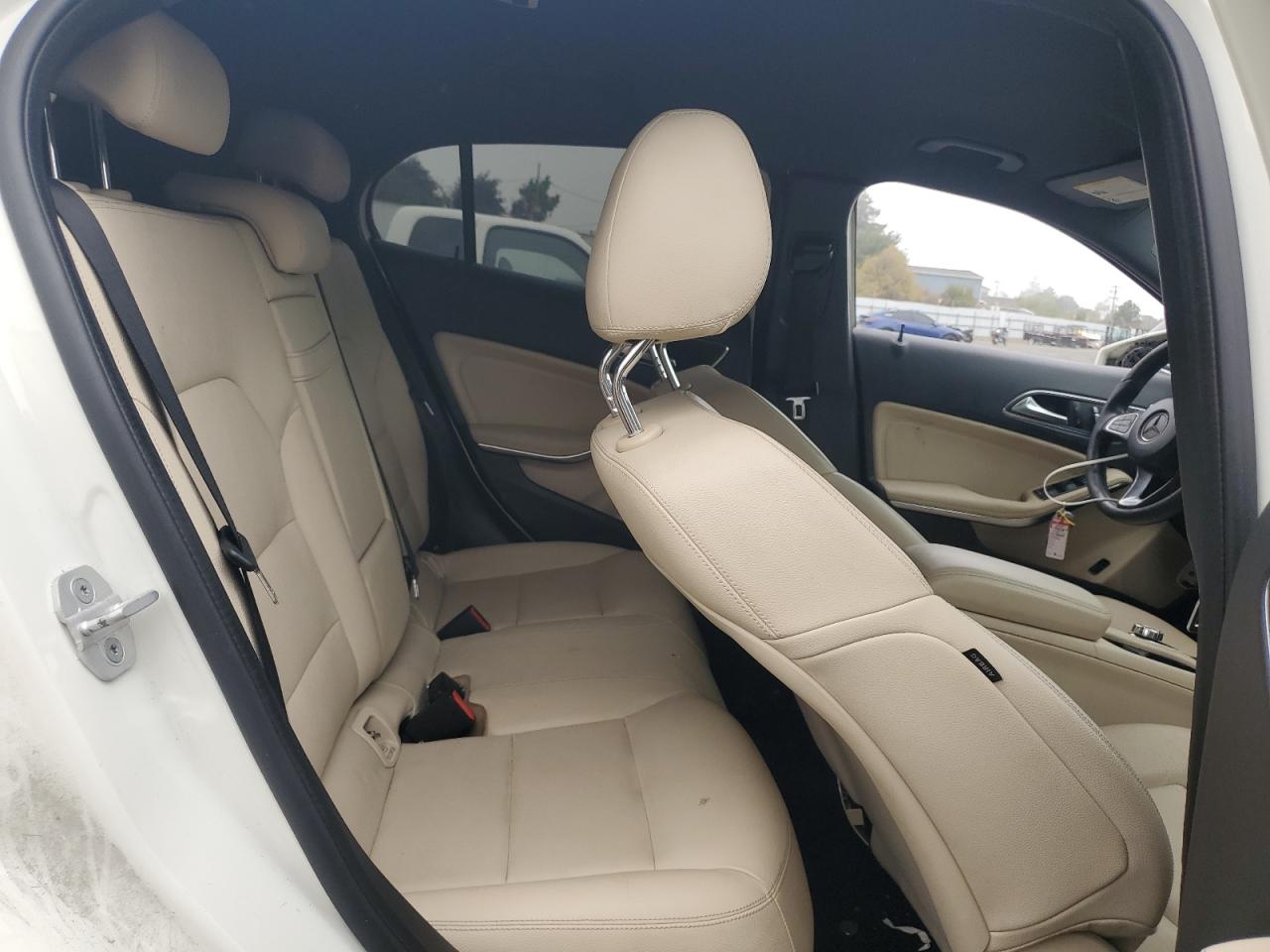 MERCEDES-BENZ GLA-CLASS 250 4MATIC