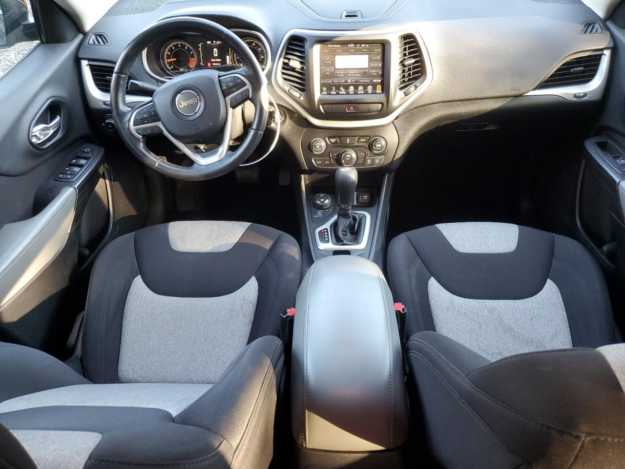 JEEP GRAND CHEROKEE LATITUDE