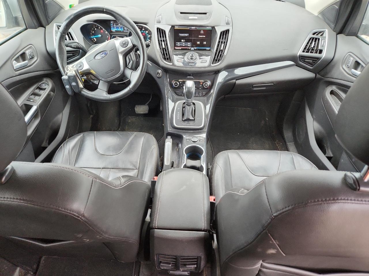 FORD ESCAPE TITANIUM