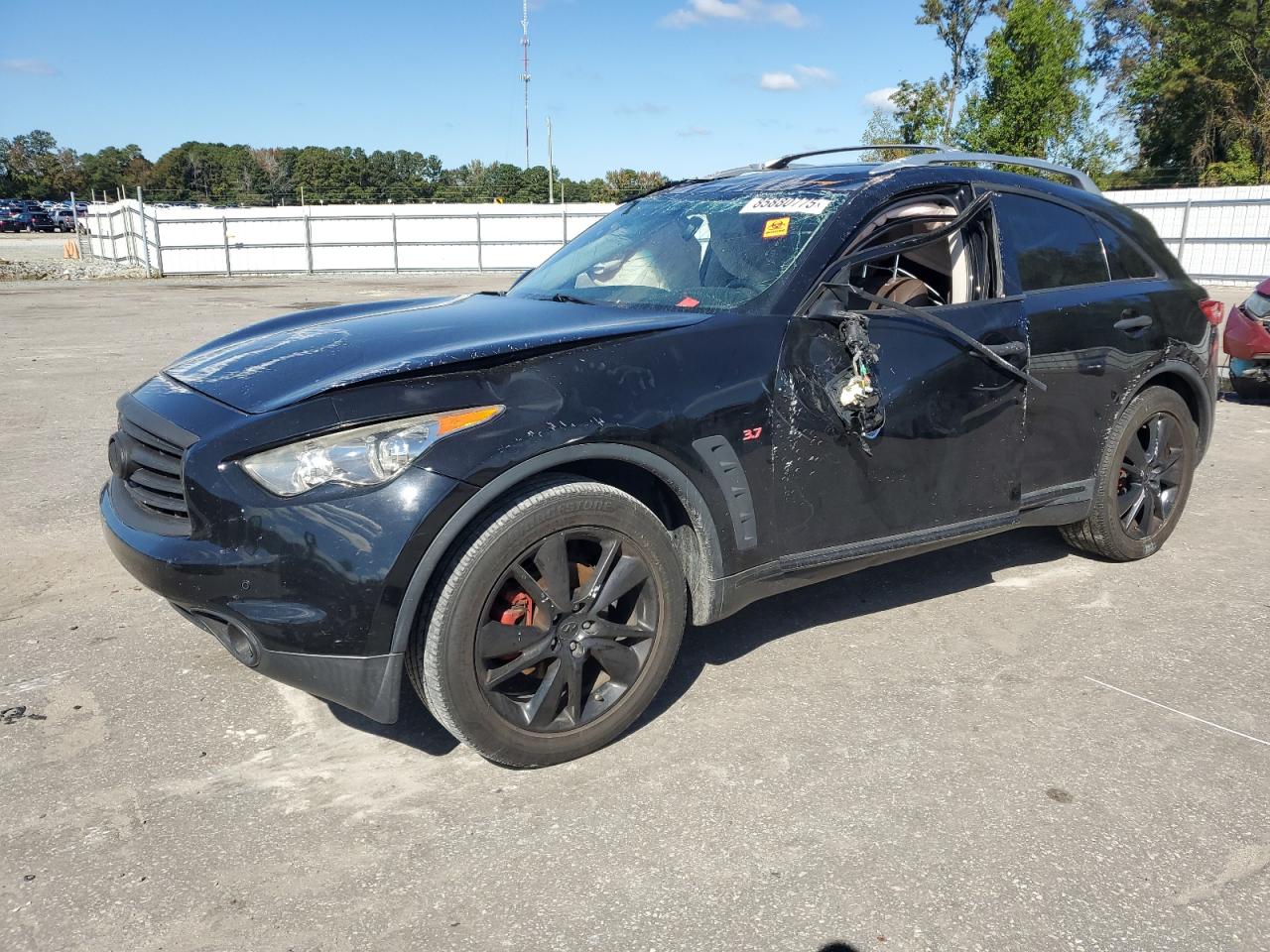 INFINITI QX70