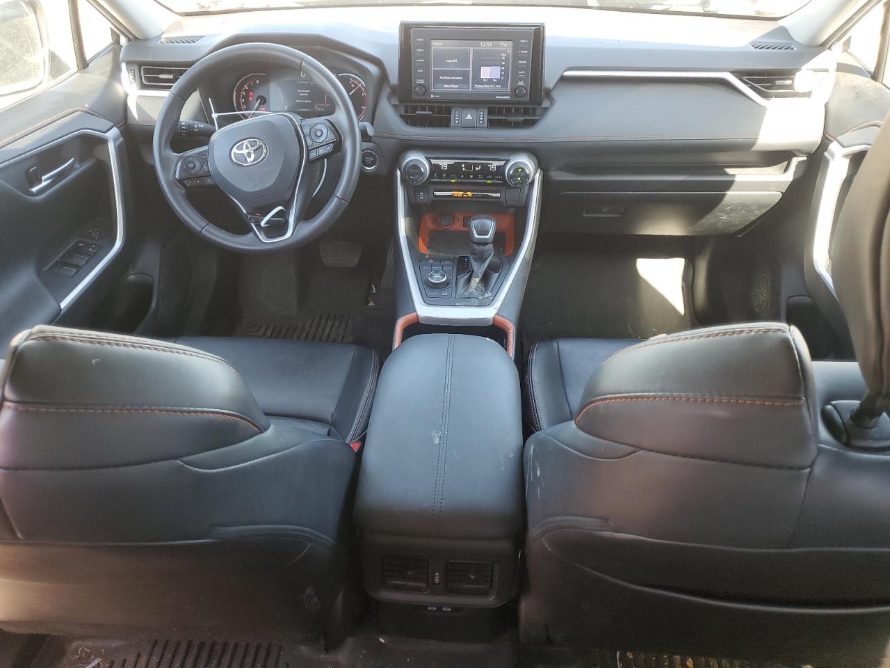 TOYOTA RAV4 ADVENTURE