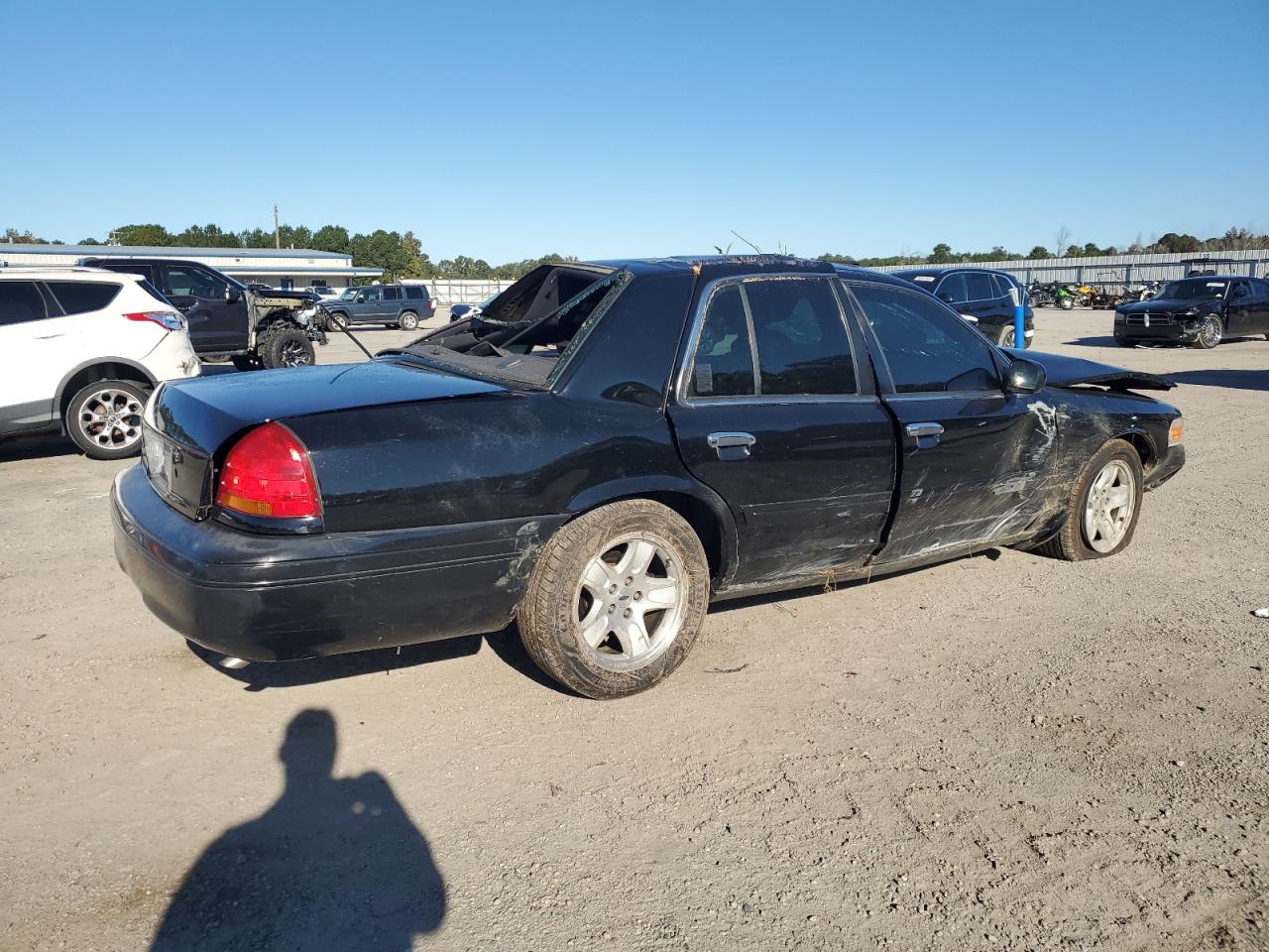 Lot #3292411295 2002 FORD CROWN VICT