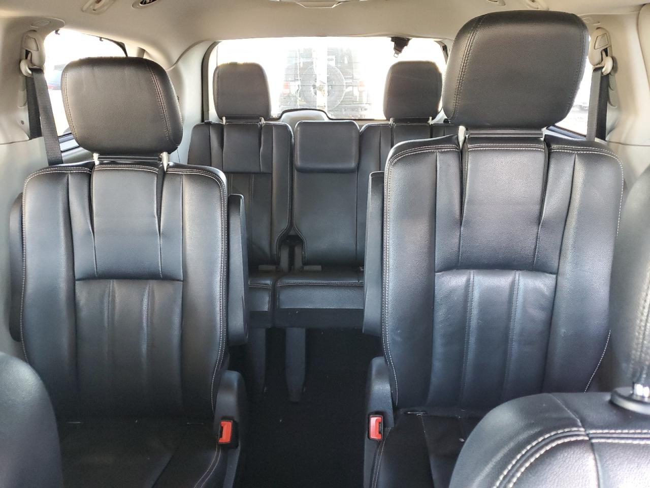 CHRYSLER TOWN & COUNTRY TOURING